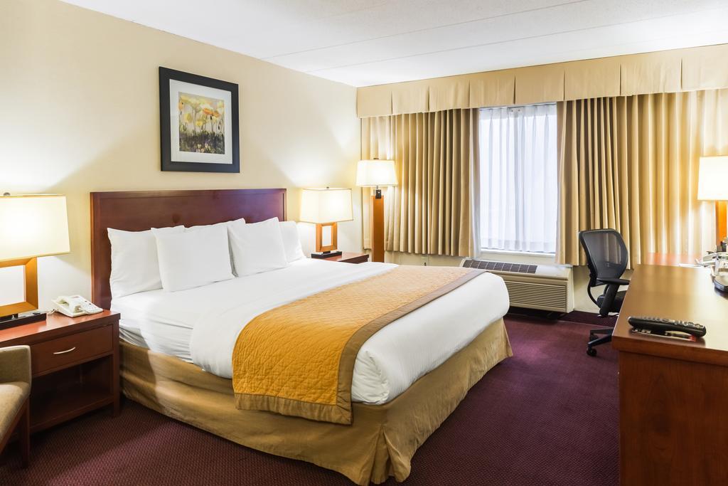Clarion Hotel Somerset - New Brunswick Zewnętrze zdjęcie