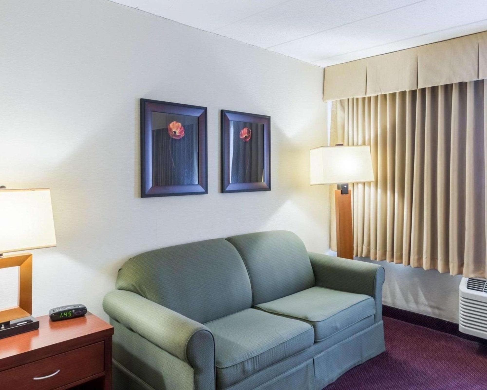 Clarion Hotel Somerset - New Brunswick Zewnętrze zdjęcie