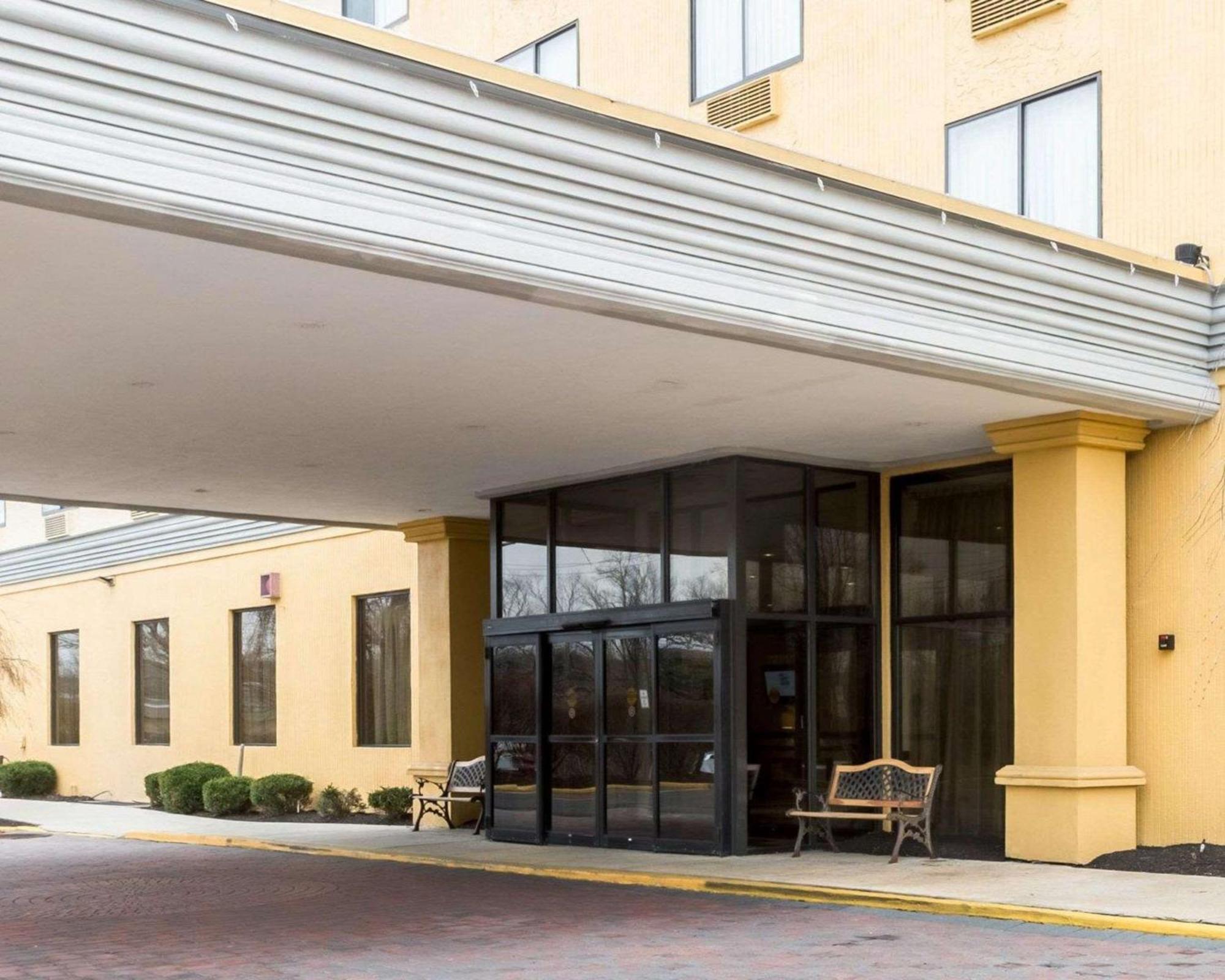Clarion Hotel Somerset - New Brunswick Zewnętrze zdjęcie